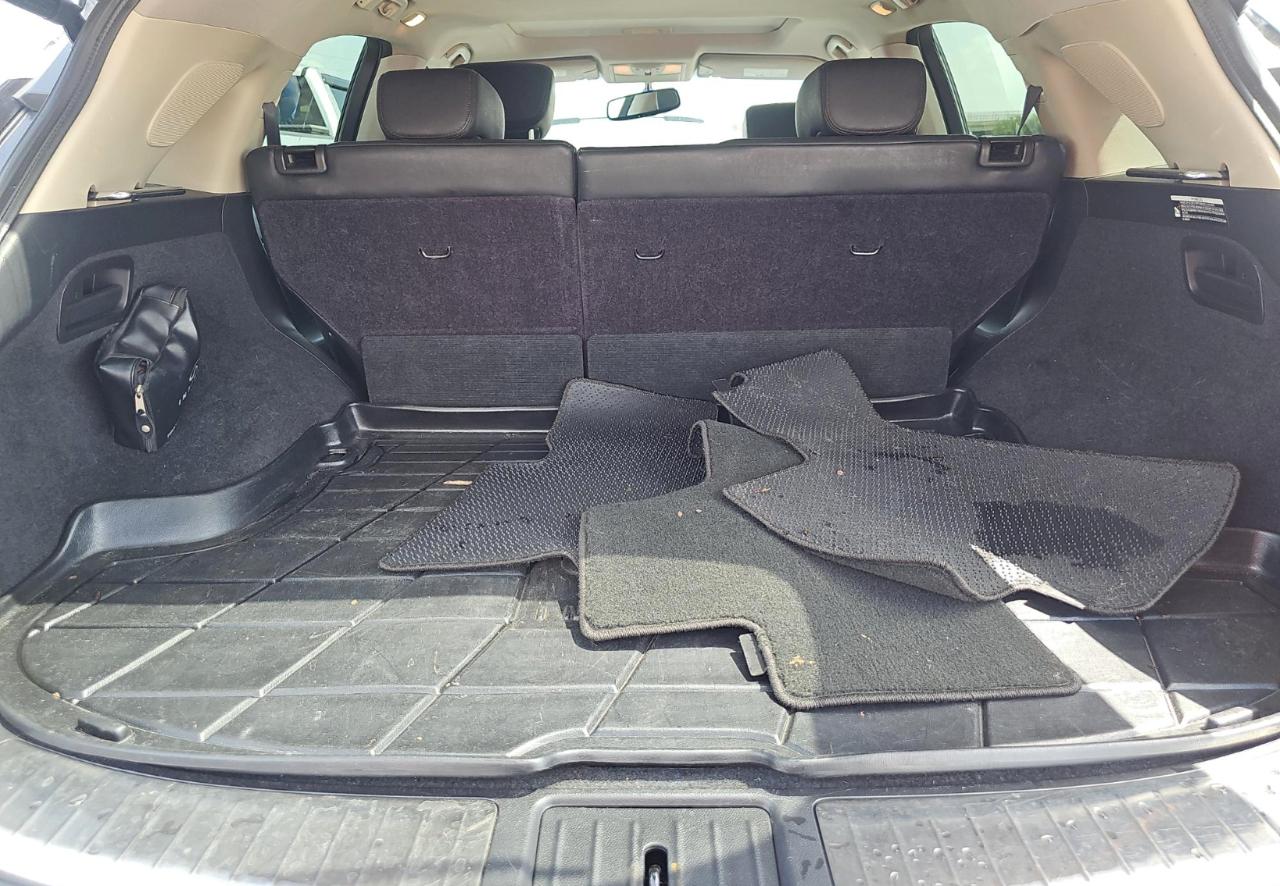 Infiniti FX35  2012