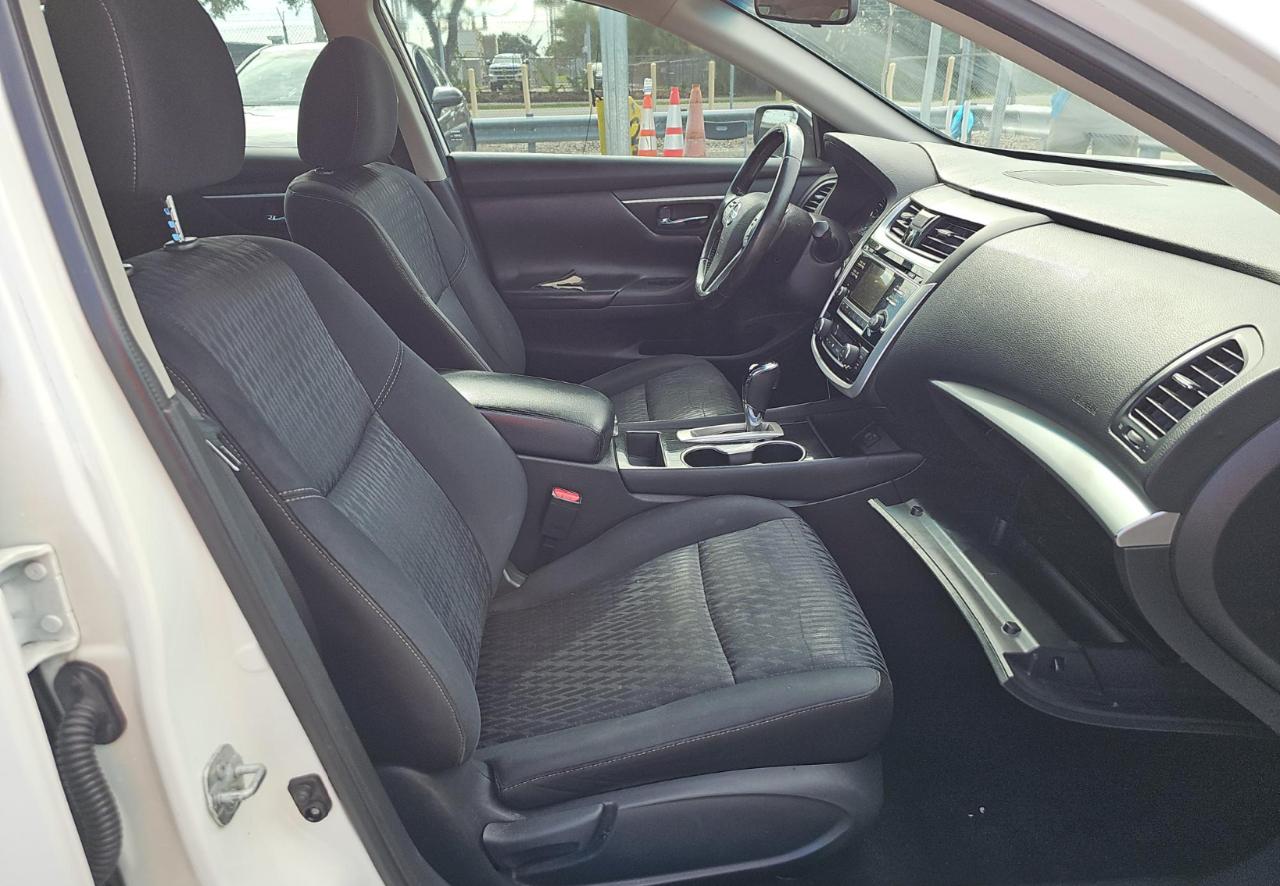 Nissan Altima  2018