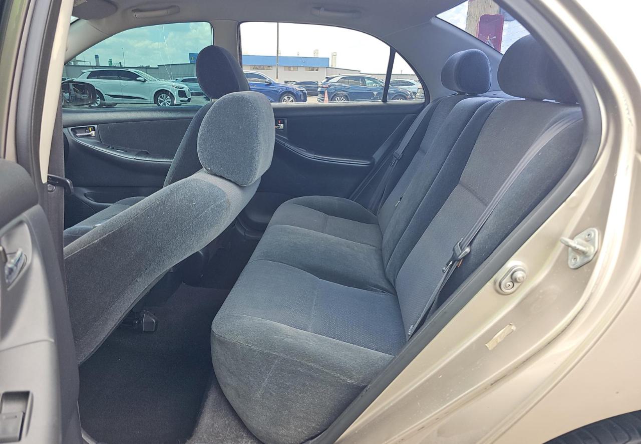 Toyota Corolla  2003