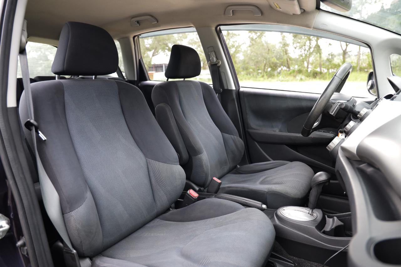 Honda Fit  2010
