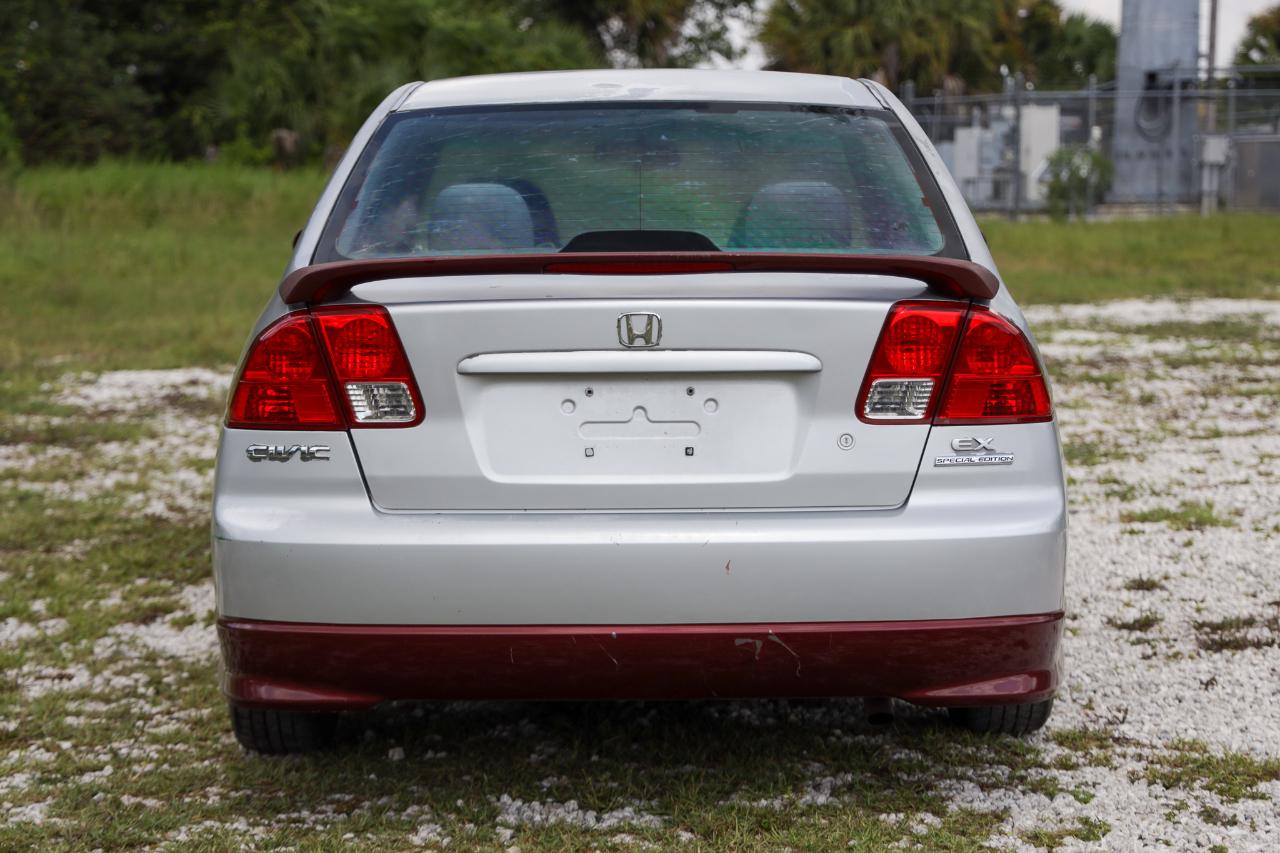 Honda Civic Sdn  2005