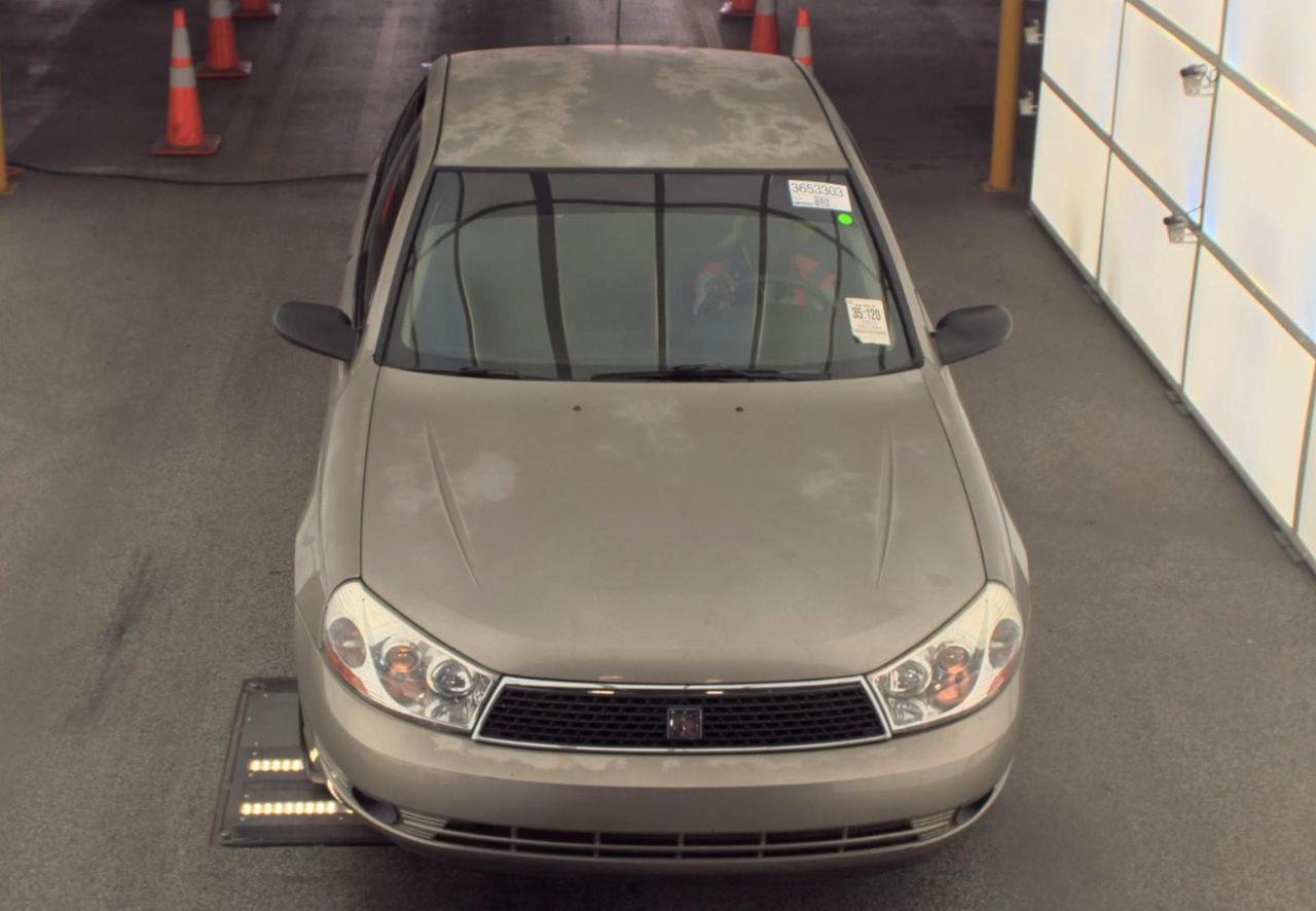 Saturn LS  2003