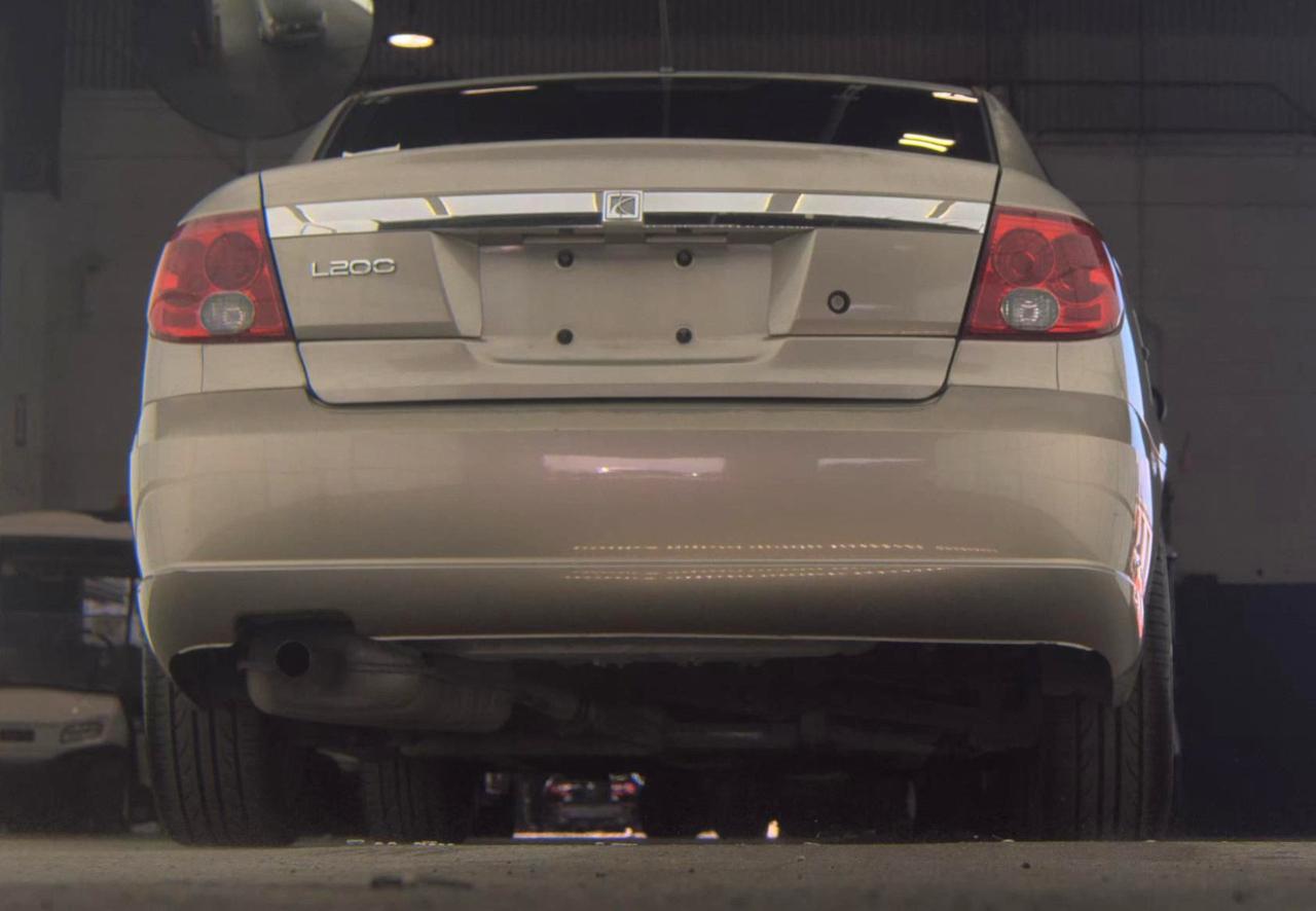 Saturn LS  2003