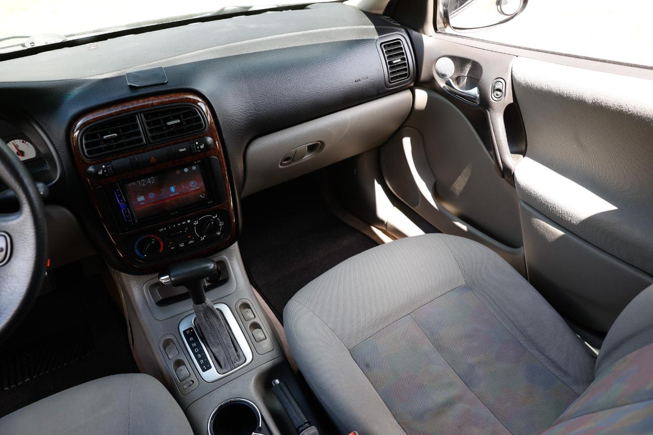 Saturn LS  2003