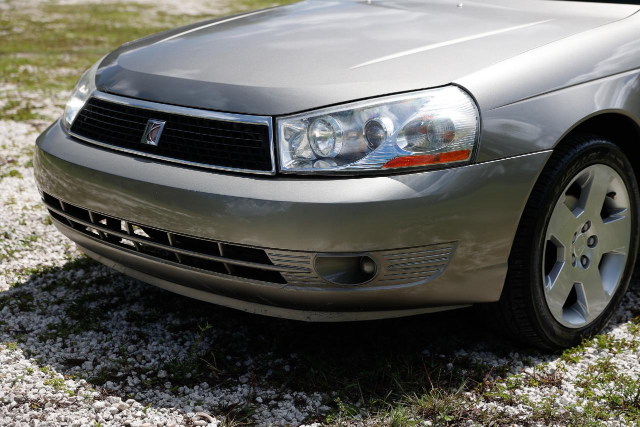 Saturn LS  2003