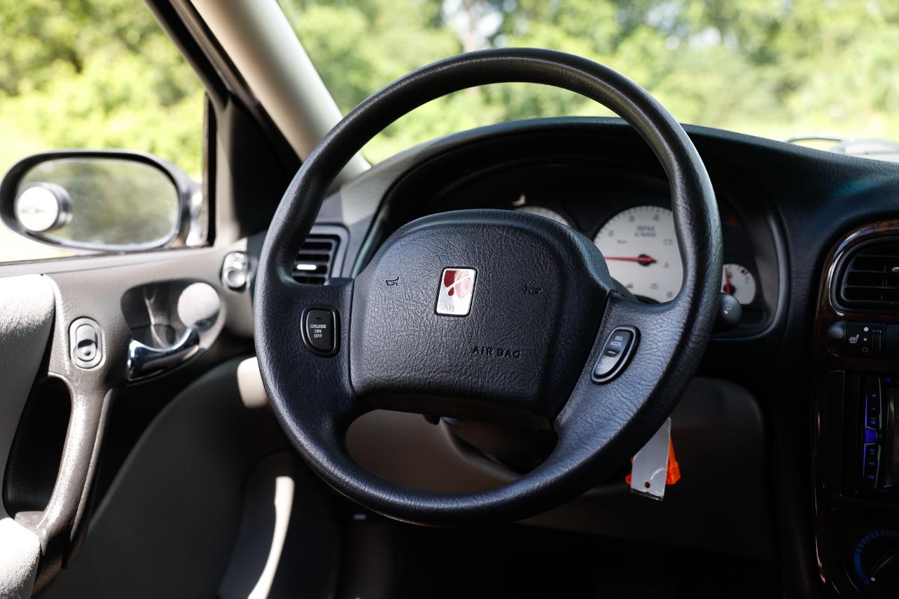 Saturn LS  2003