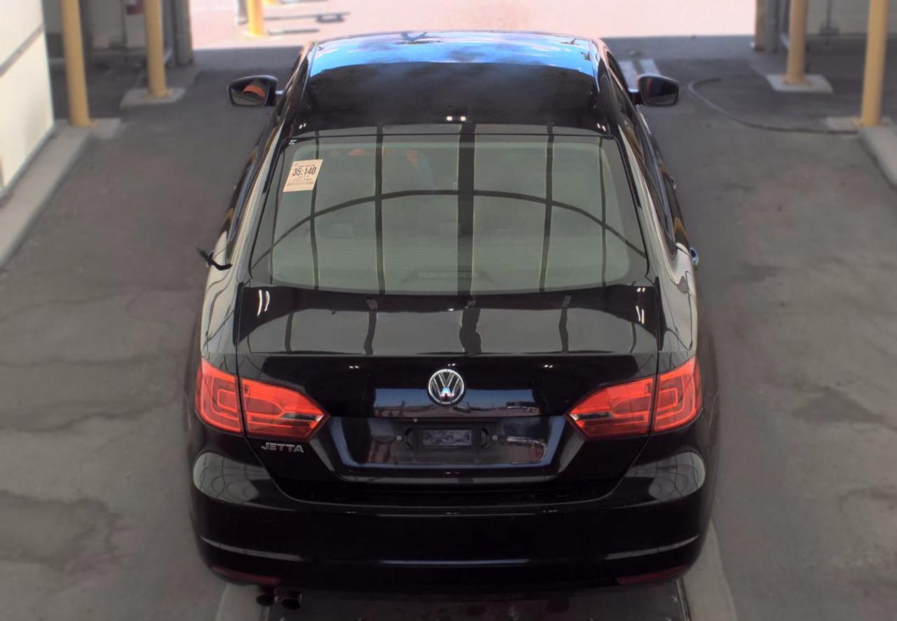 Volkswagen Jetta Sedan  2014