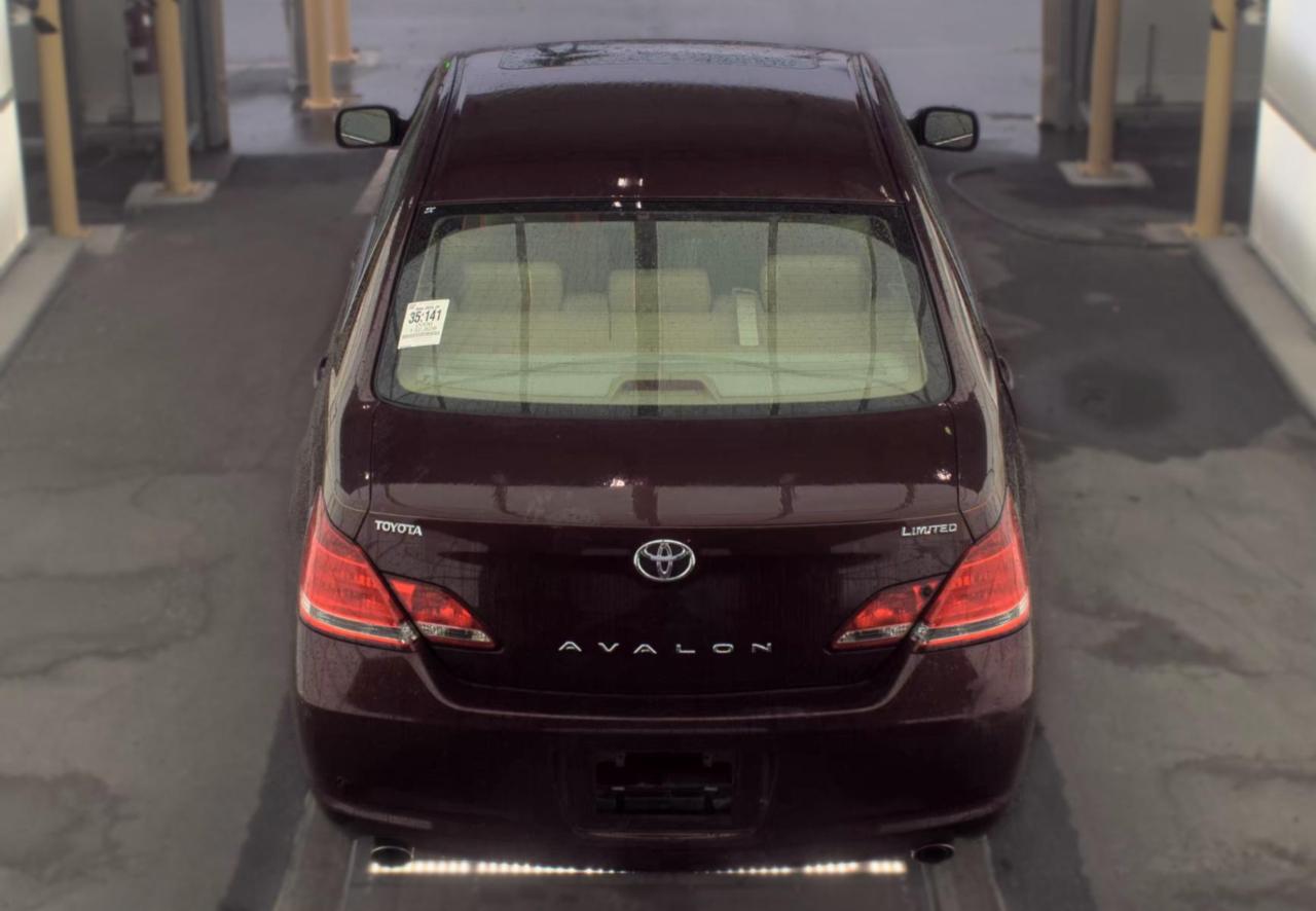 Toyota Avalon  2006