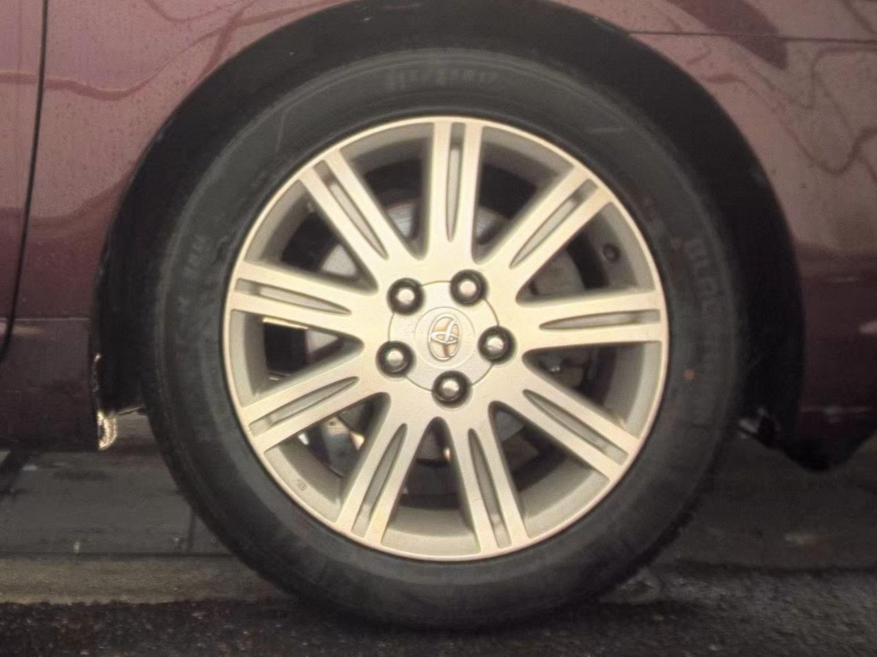Toyota Avalon  2006