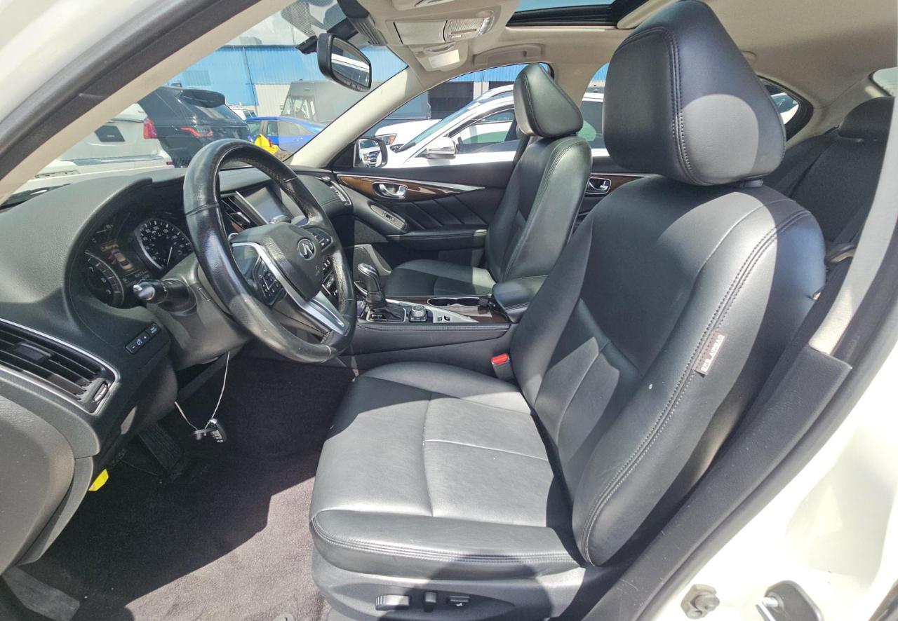 Infiniti Q50  2019