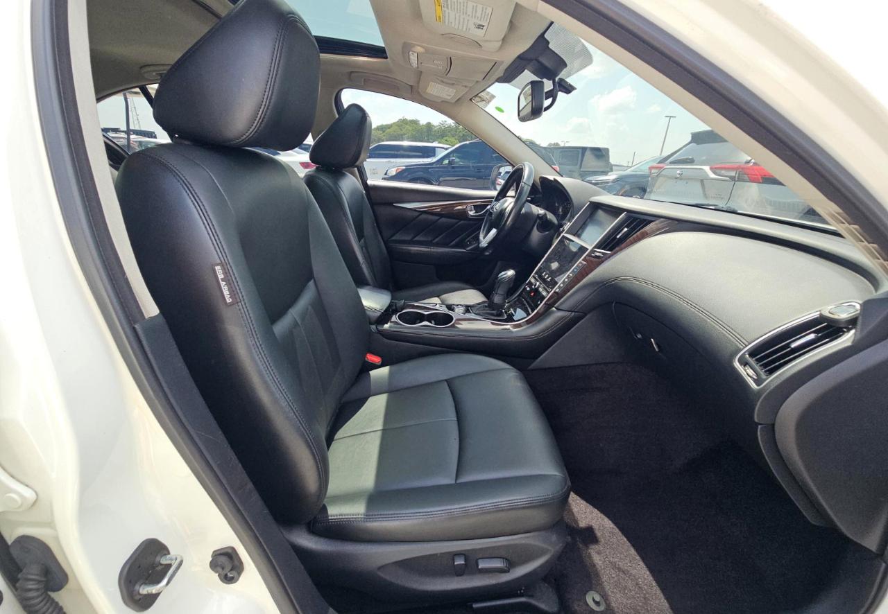Infiniti Q50  2019