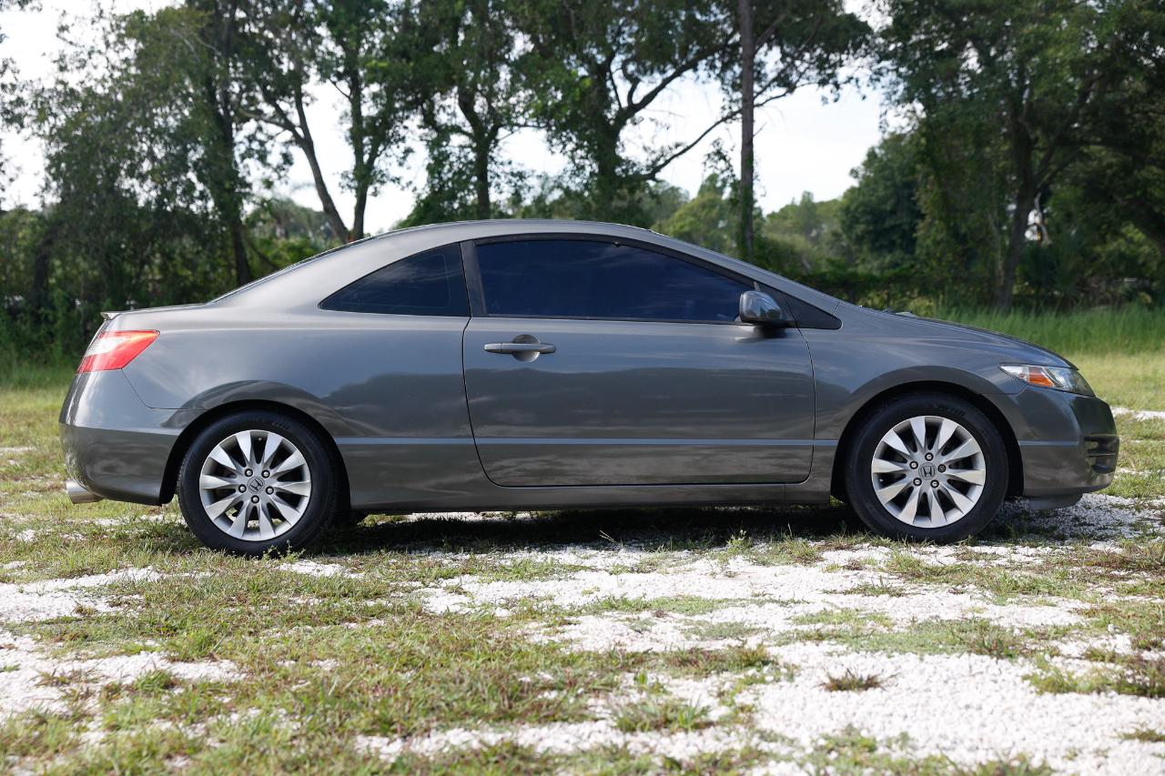 Honda Civic Cpe  2010