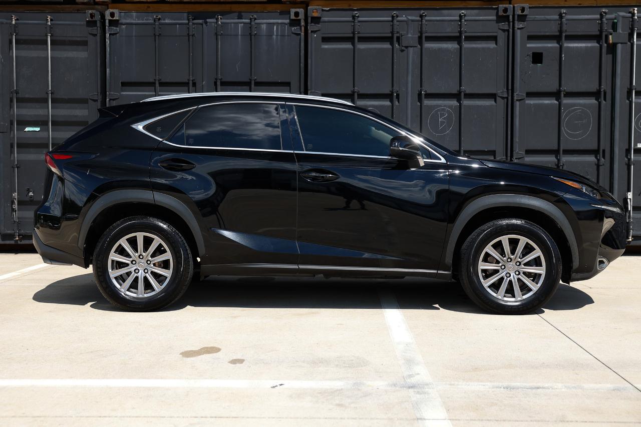 Lexus NX  2017