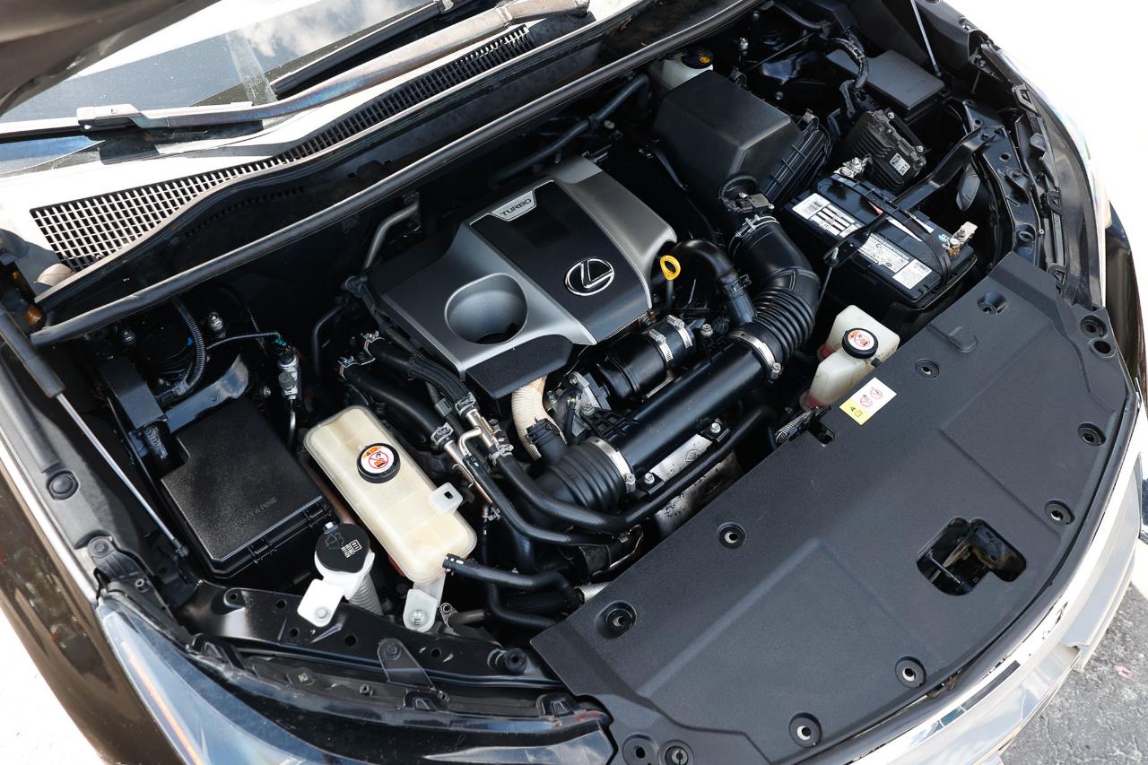 Lexus NX  2017