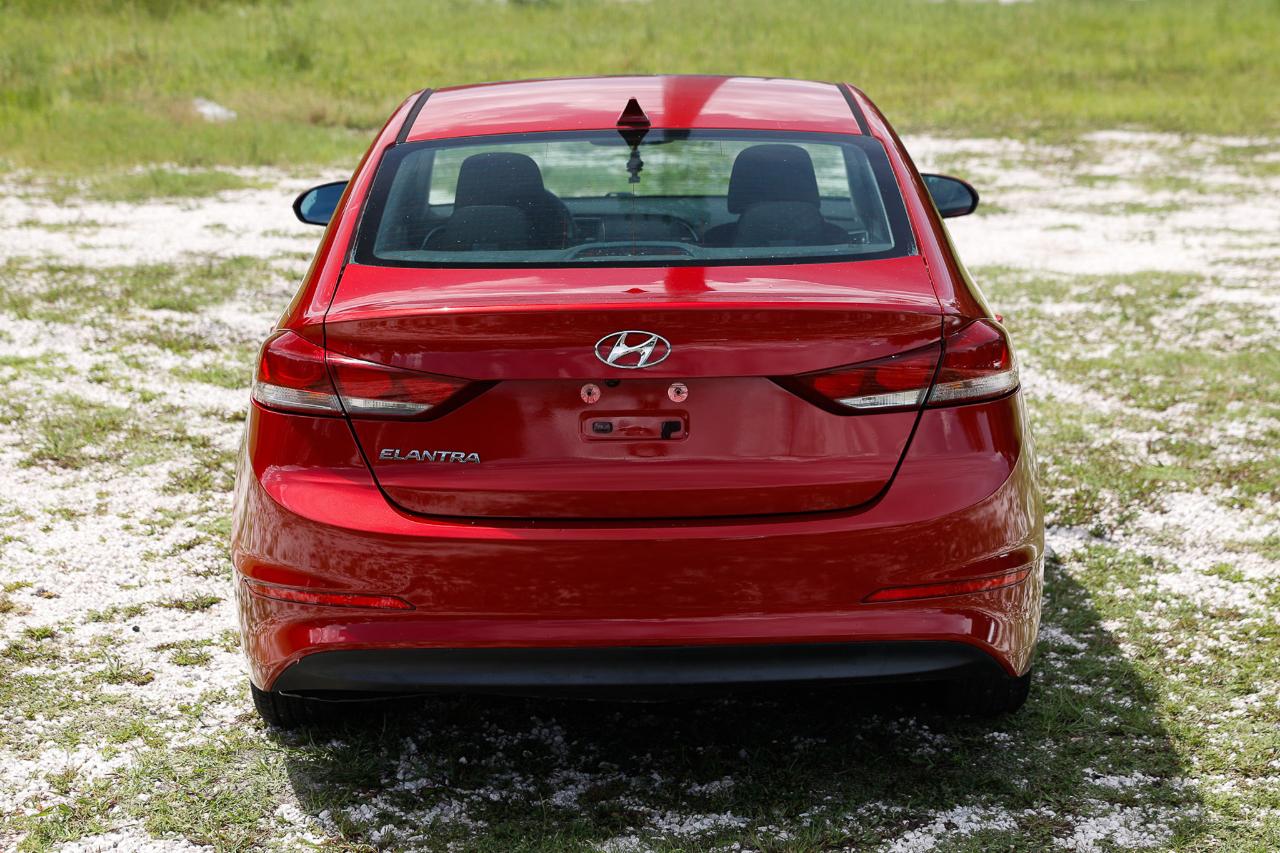Hyundai Elantra  2017