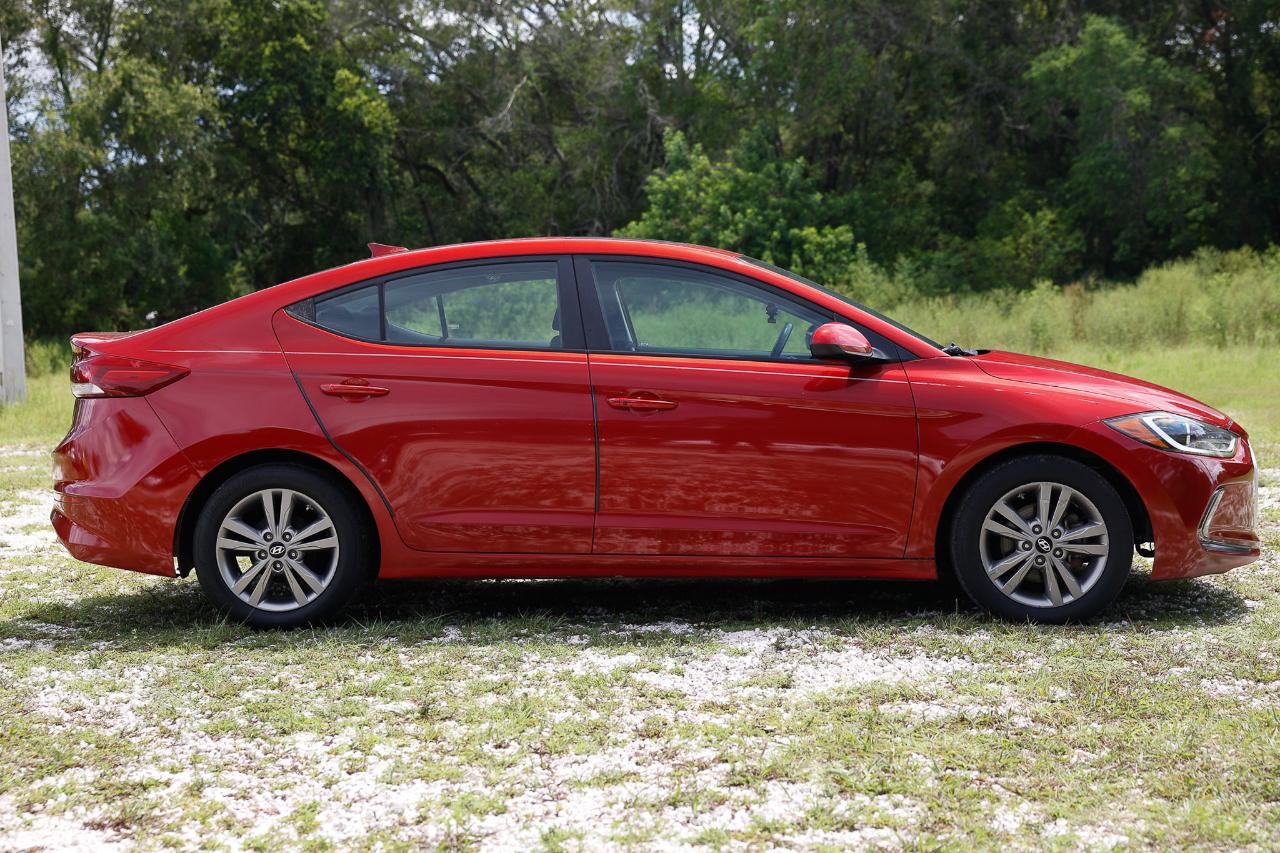 Hyundai Elantra  2017