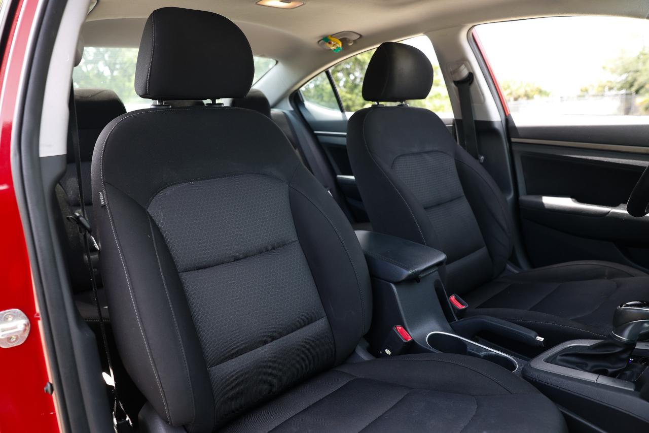 Hyundai Elantra  2017