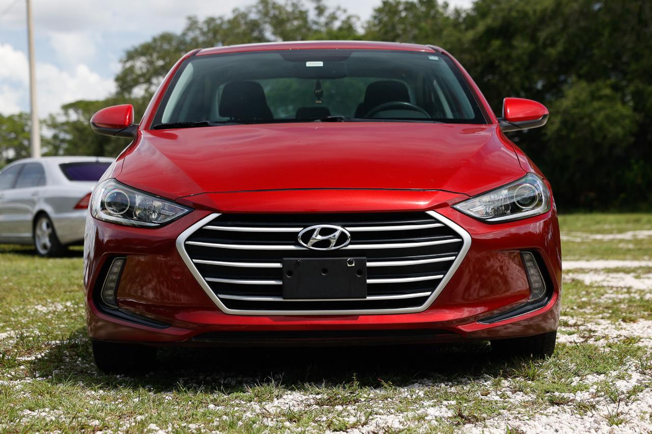 Hyundai Elantra  2017