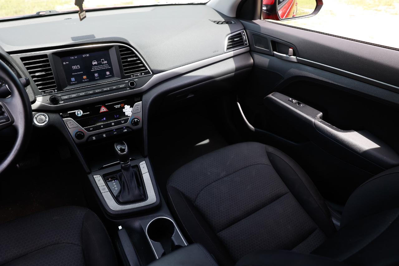Hyundai Elantra  2017