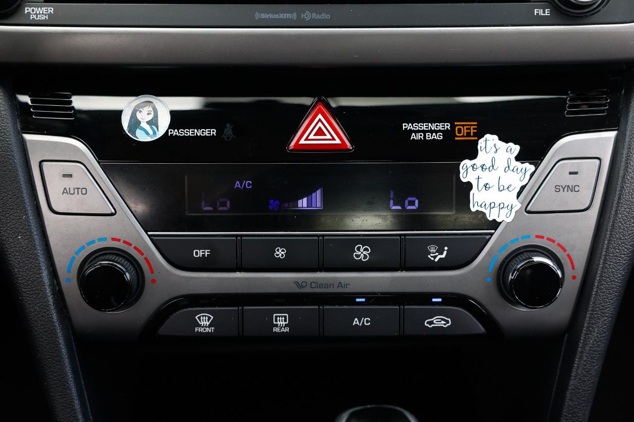 Hyundai Elantra  2017