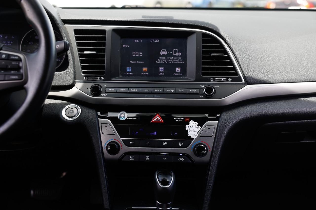 Hyundai Elantra  2017