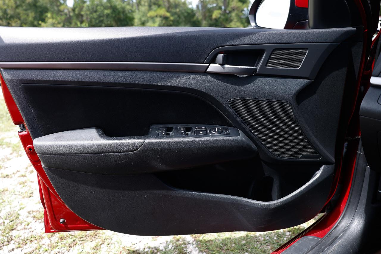 Hyundai Elantra  2017