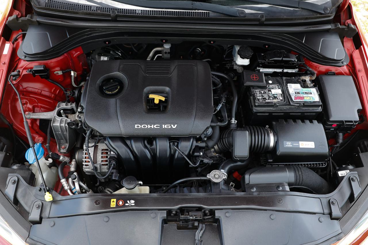 Hyundai Elantra  2017