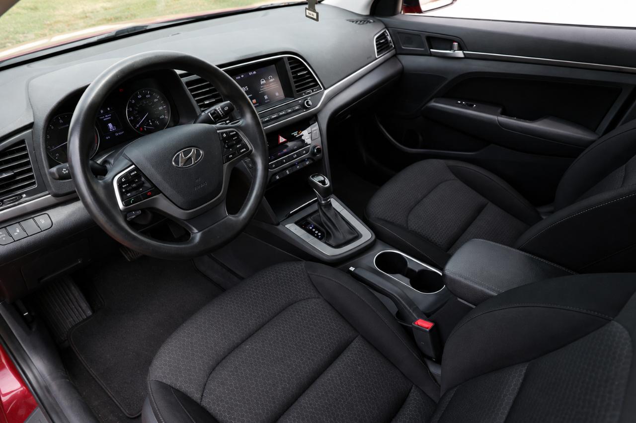 Hyundai Elantra  2017