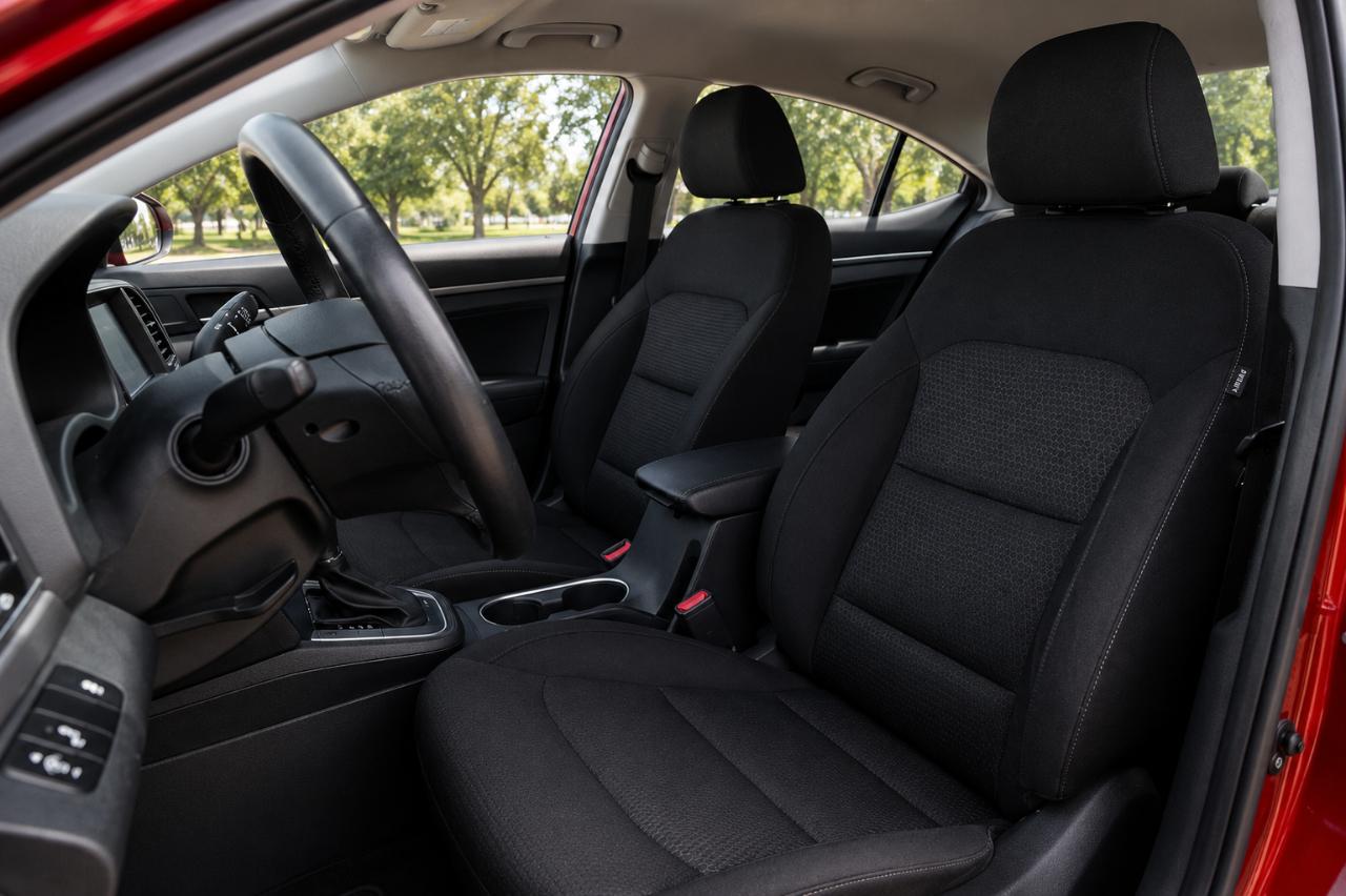 Hyundai Elantra  2017