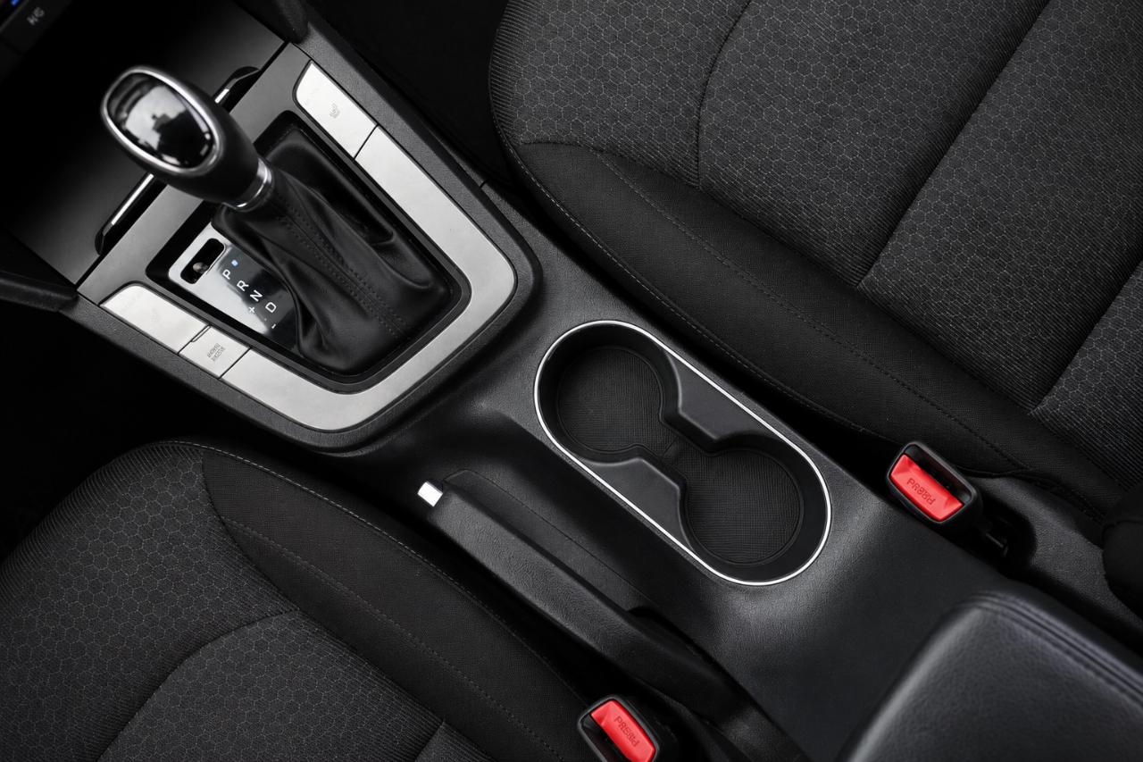 Hyundai Elantra  2017