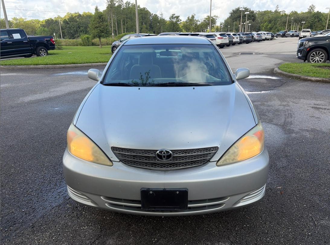 Toyota Camry  2004