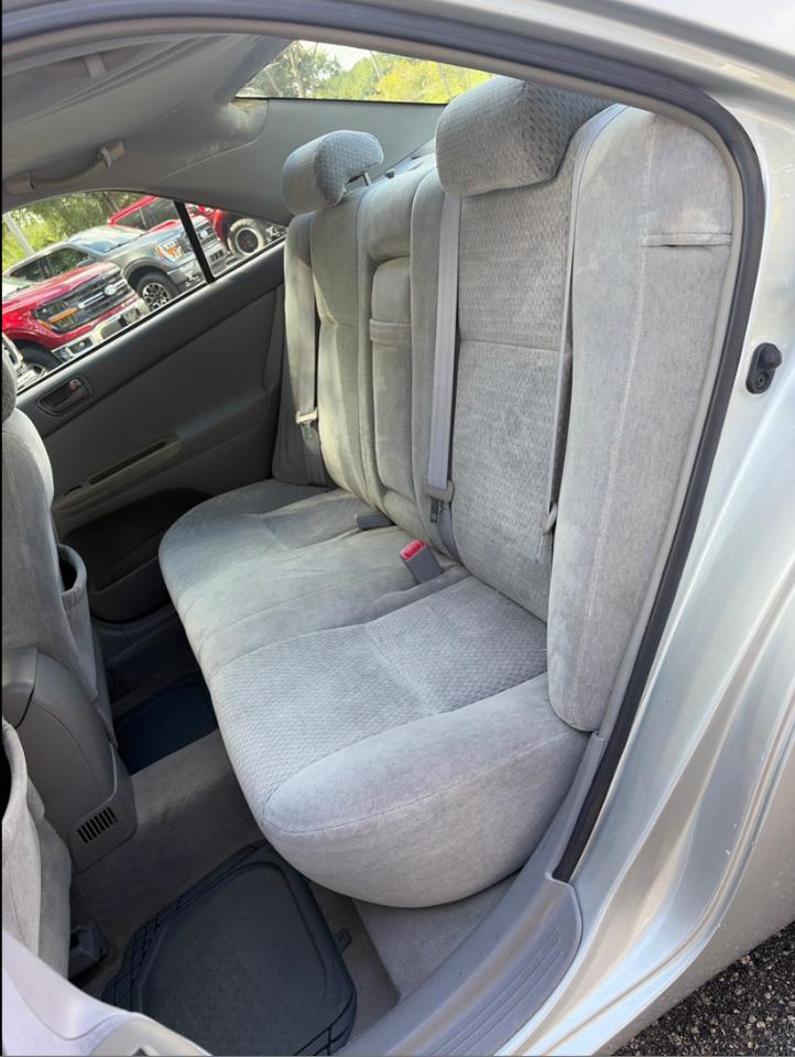 Toyota Camry  2004