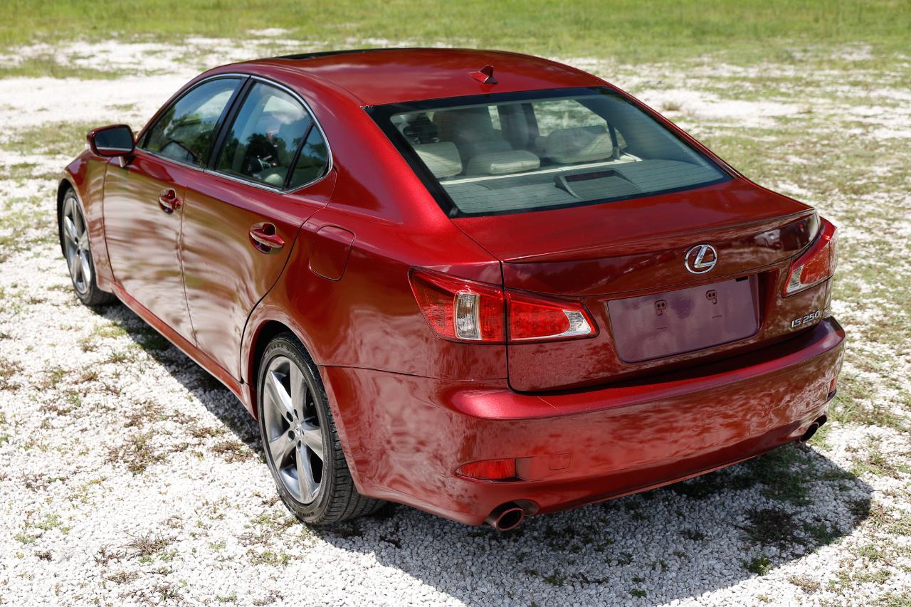 Lexus IS 250  2012