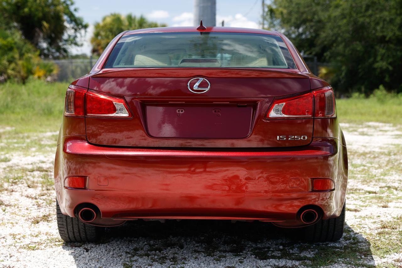 Lexus IS 250  2012