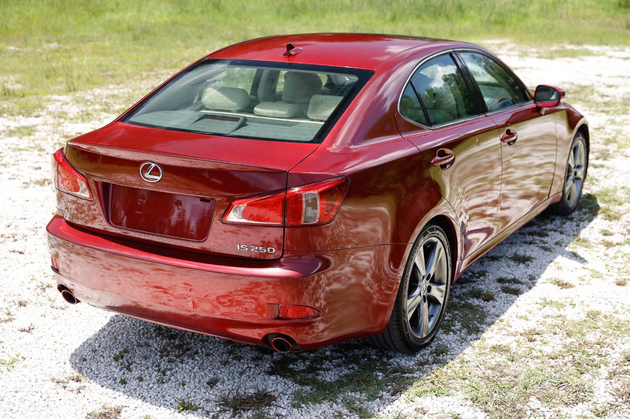 Lexus IS 250  2012