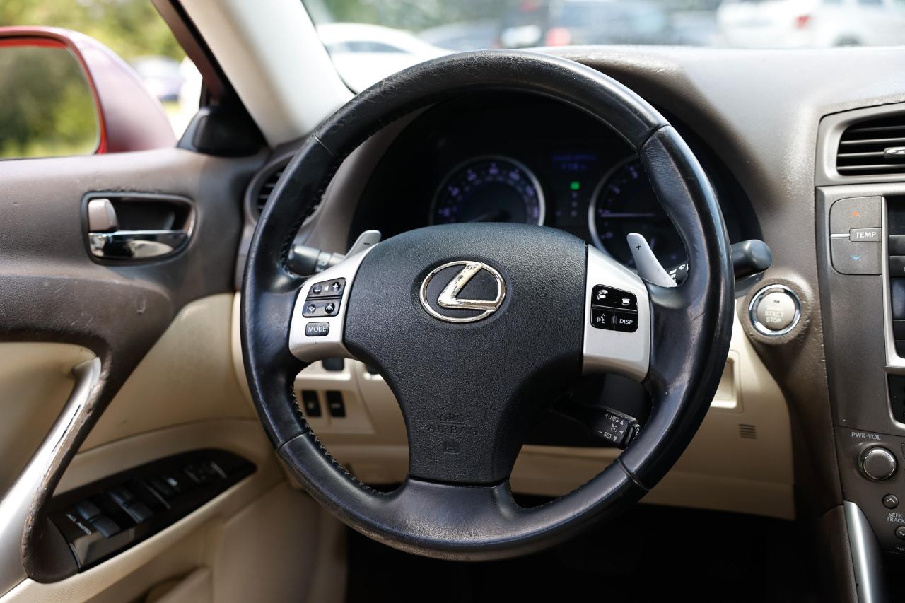 Lexus IS 250  2012