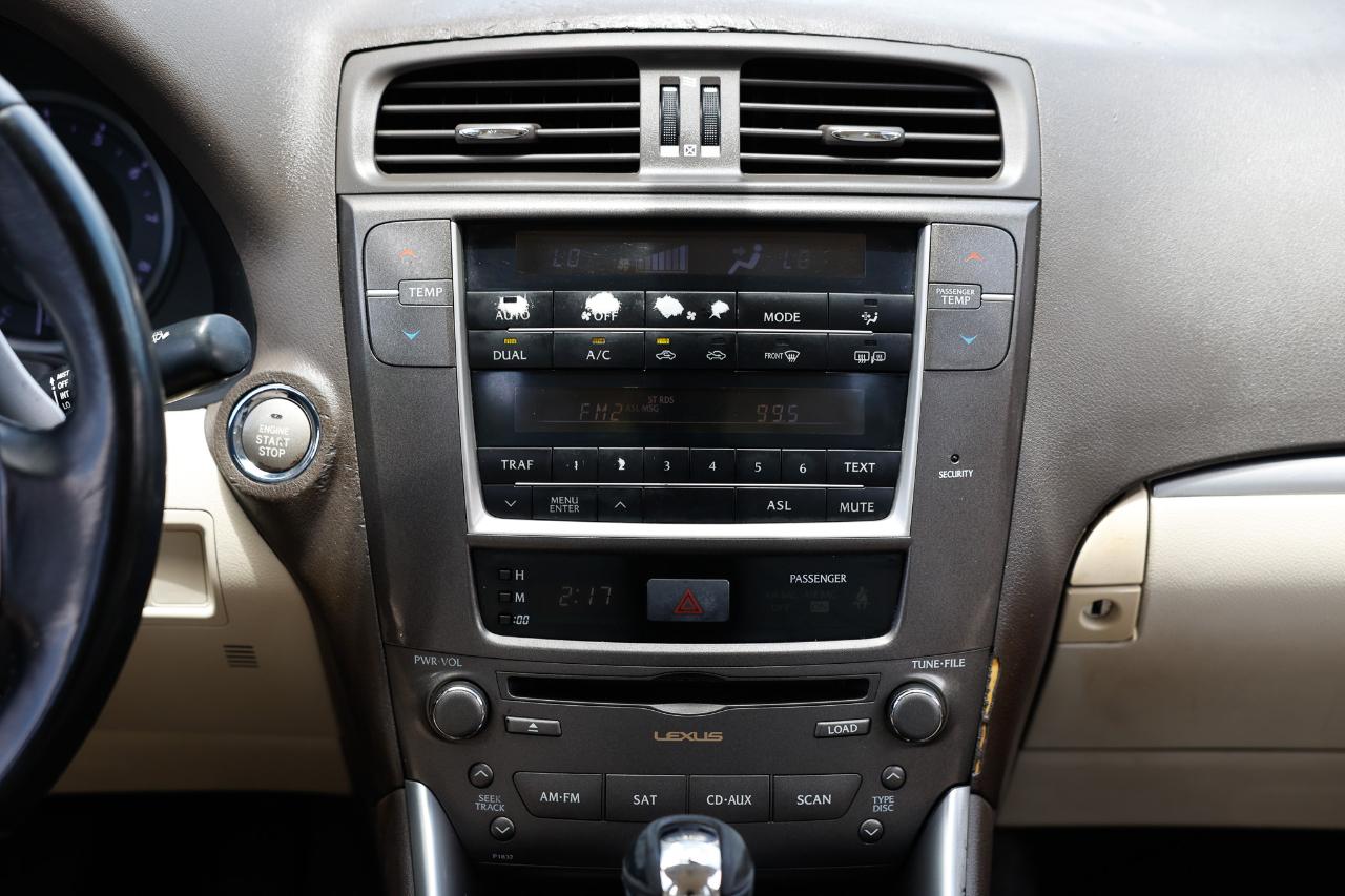Lexus IS 250  2012