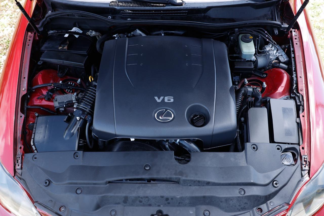 Lexus IS 250  2012