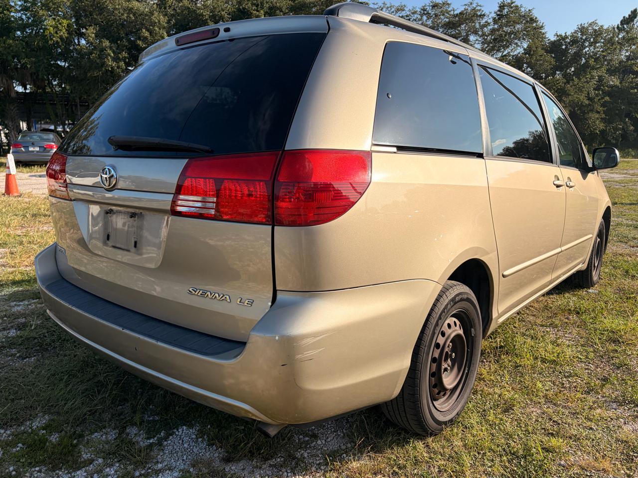 Toyota Sienna CE 2004
