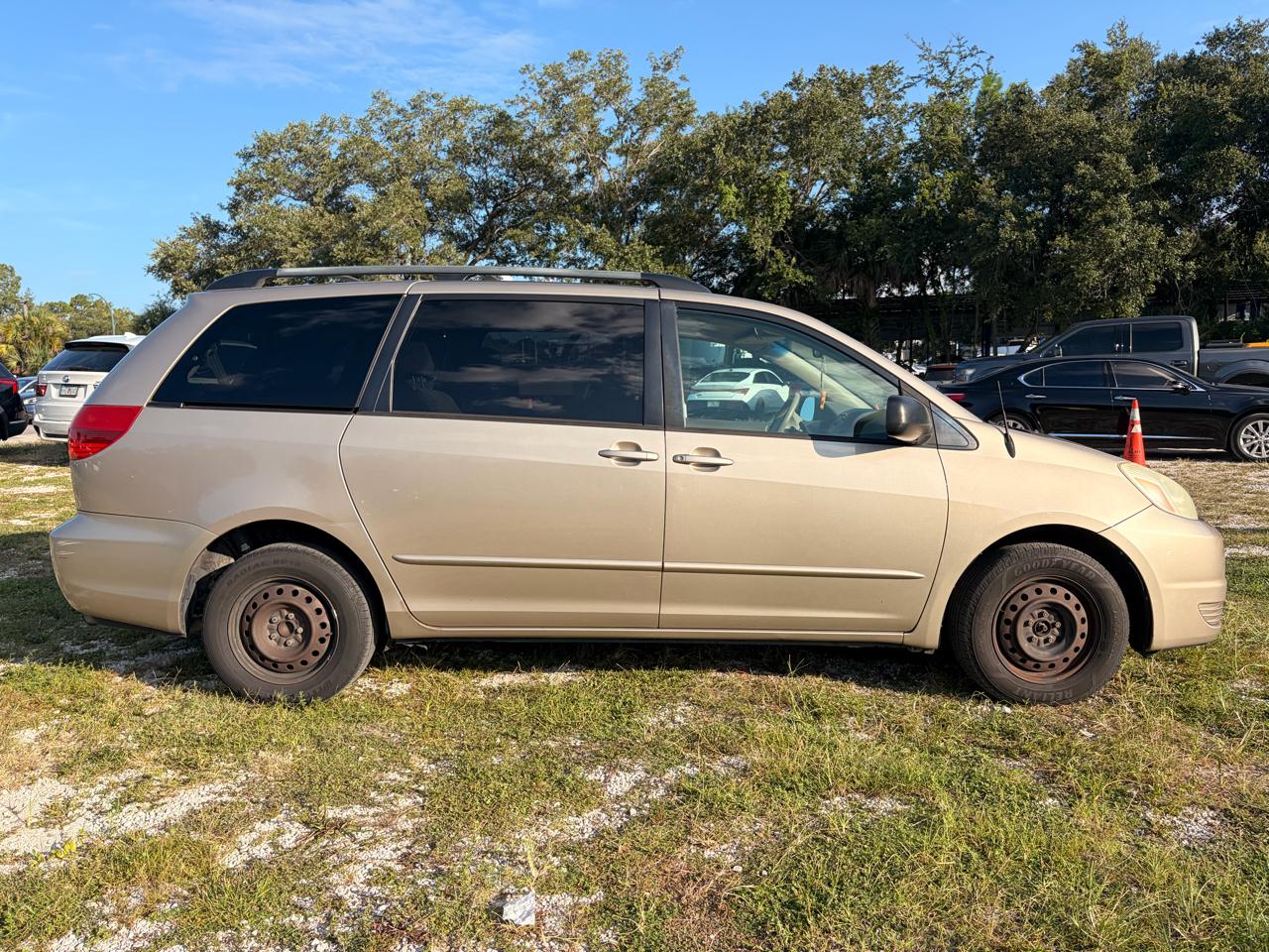 Toyota Sienna CE 2004