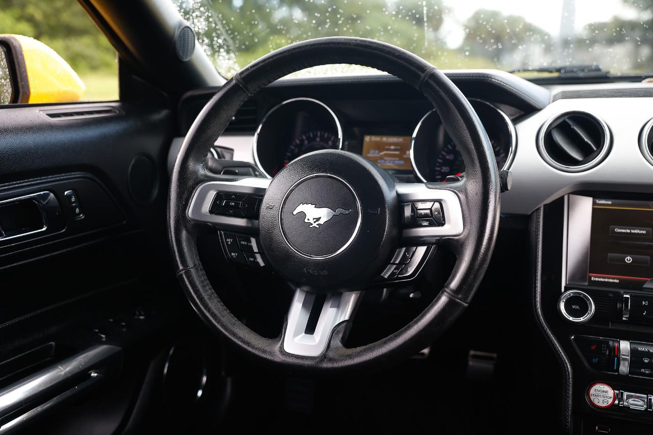 Ford Mustang  2015
