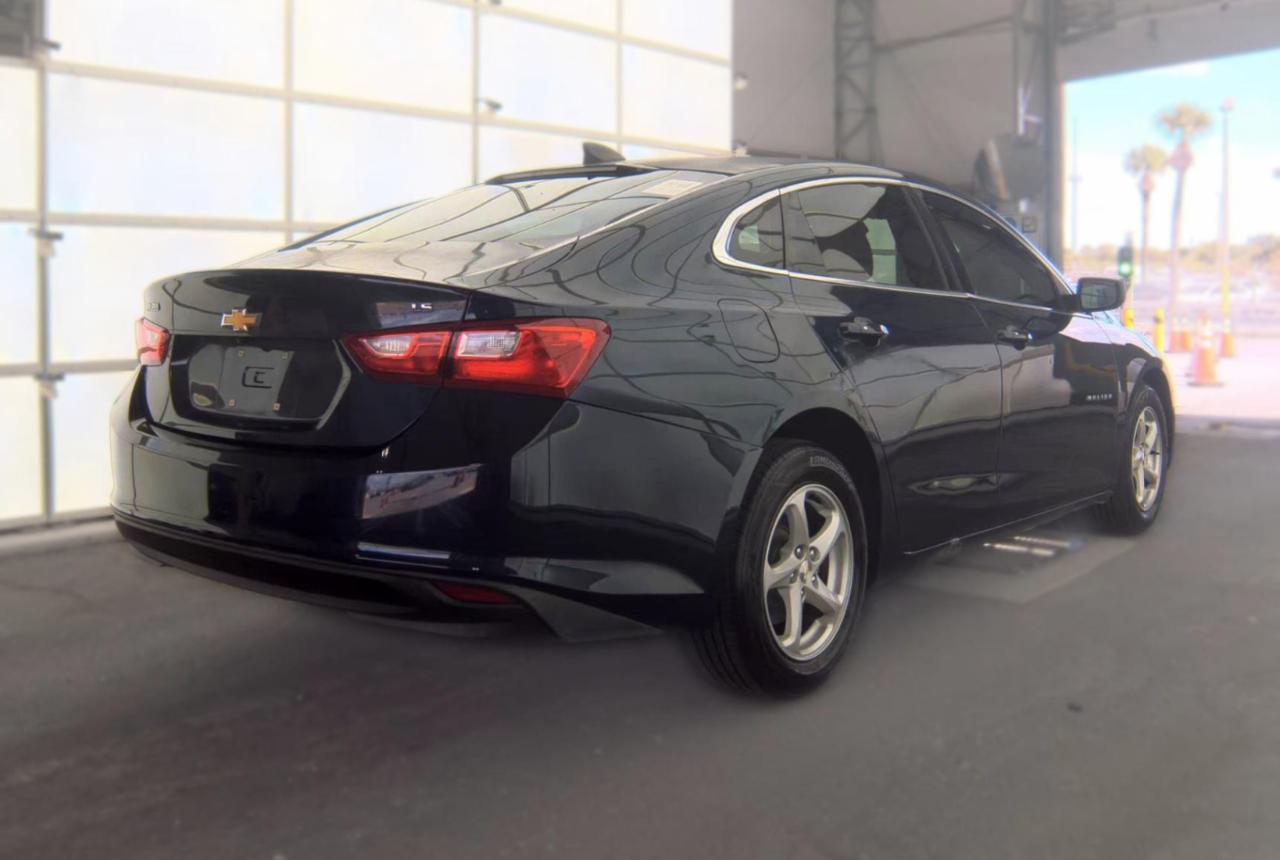 Chevrolet Malibu  2016