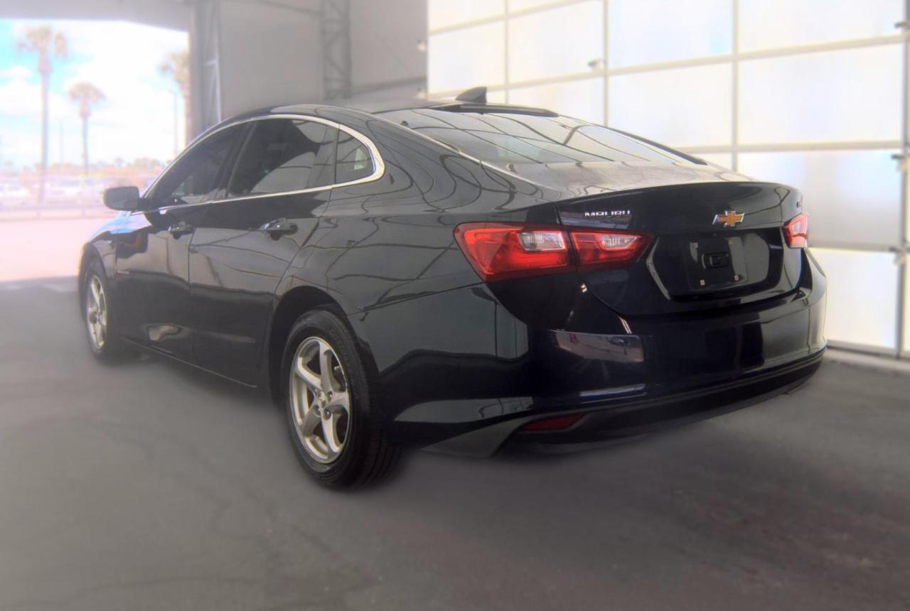 Chevrolet Malibu  2016