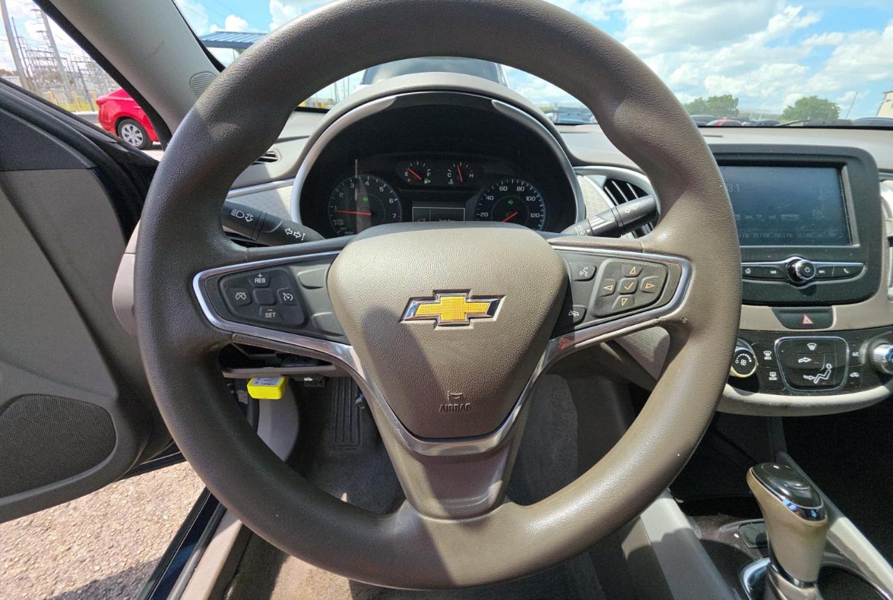 Chevrolet Malibu  2016