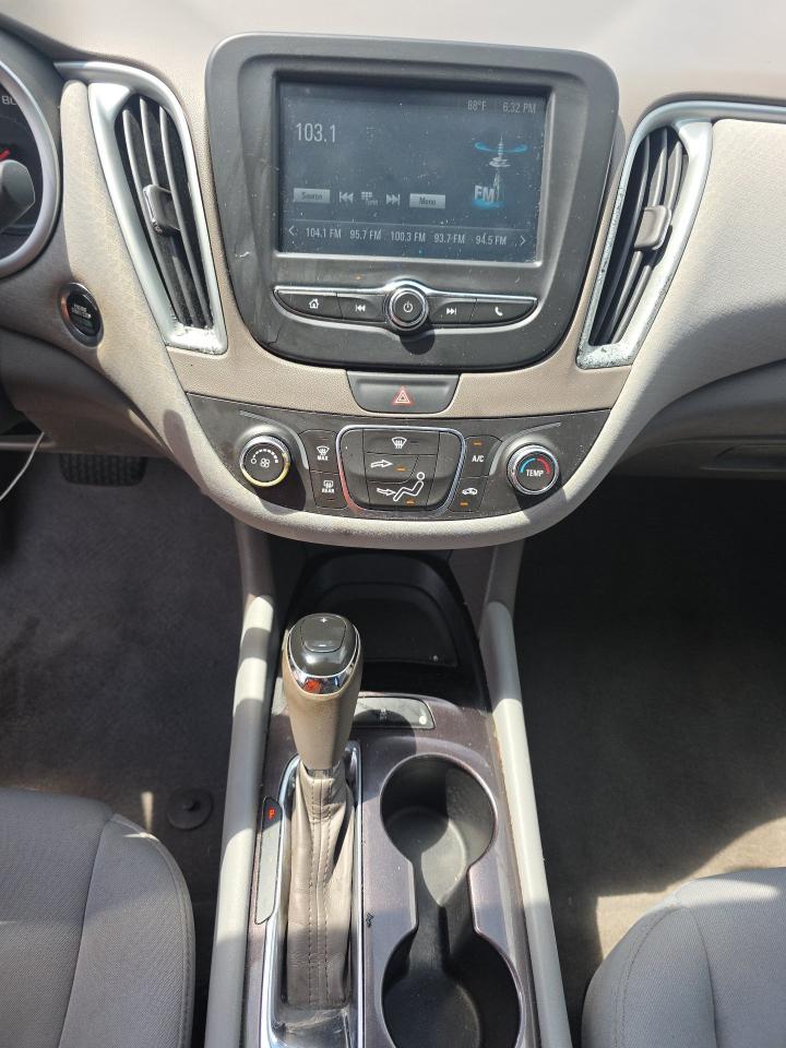 Chevrolet Malibu  2016