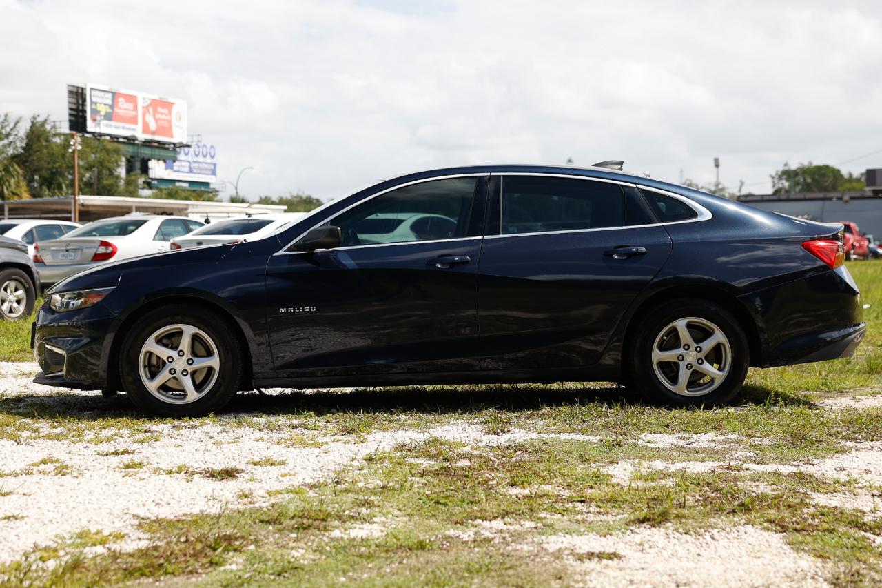 Chevrolet Malibu photo 3