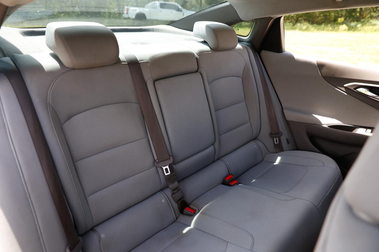Chevrolet Malibu photo 14