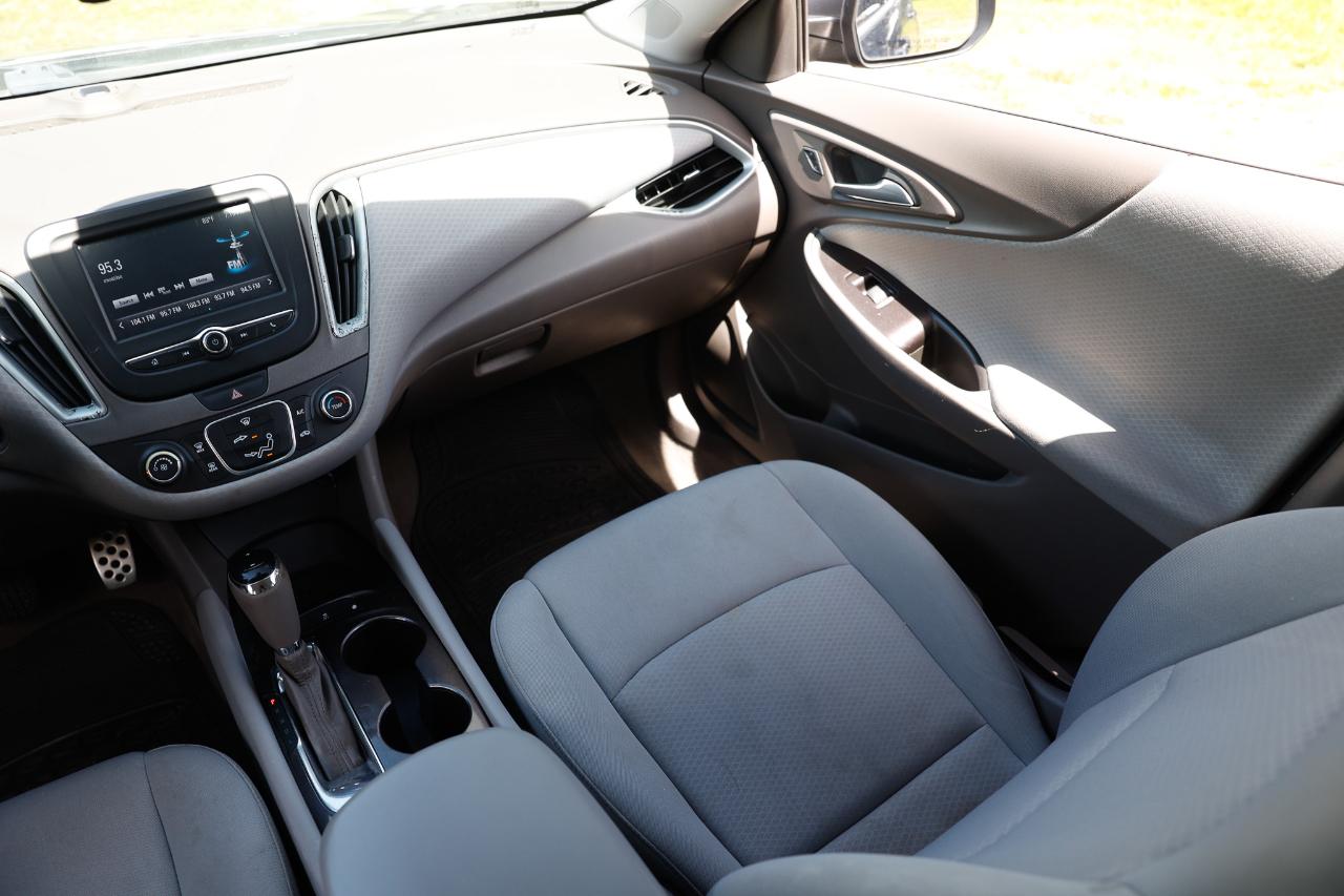 Chevrolet Malibu photo 22