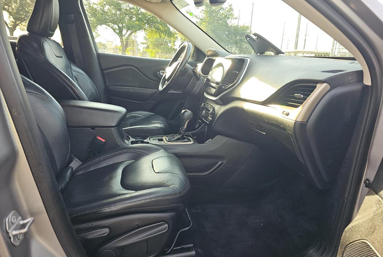 Jeep Cherokee  2016