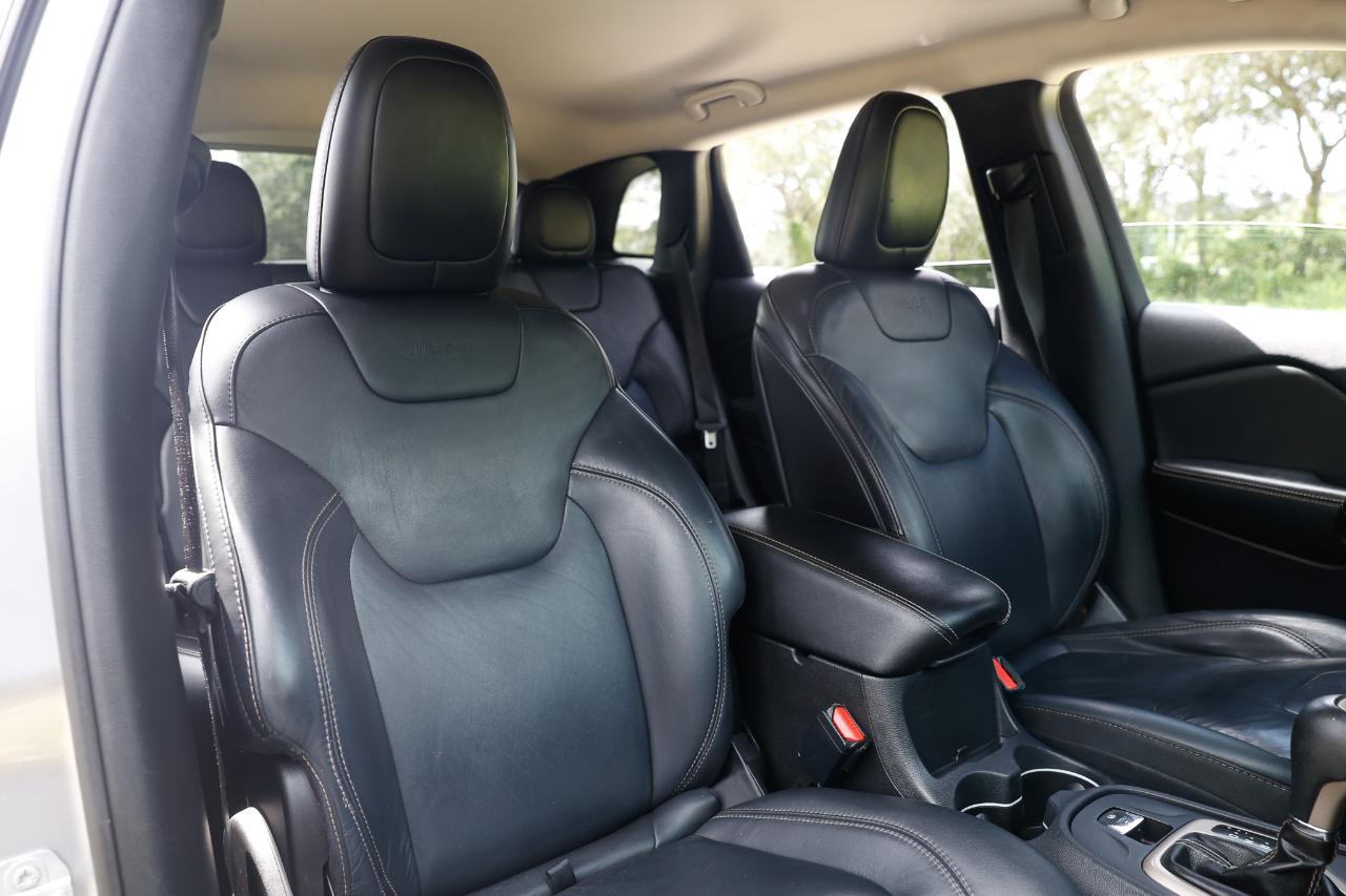Jeep Cherokee  2016